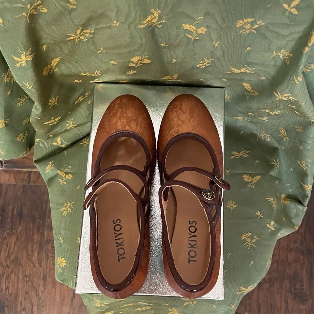 NIB Tokiyos Vintage Style Double Strap Mary Jane Heels in Bronze - Picture 6 of 6